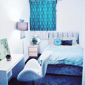 Cosy Double Close To University Of Bradford And City Centre Guest house Bradford (West Yorkshire)