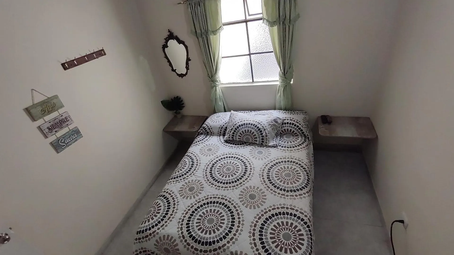 Pa Pasiar Hostal Medellin Colombia