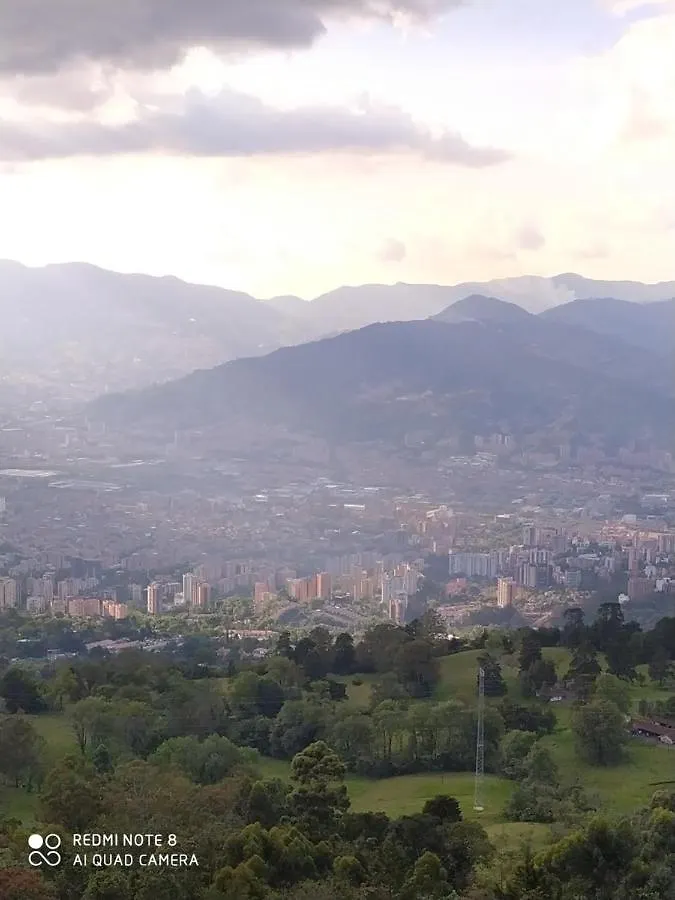 Hostel Pa Pasiar Hostal Medellin